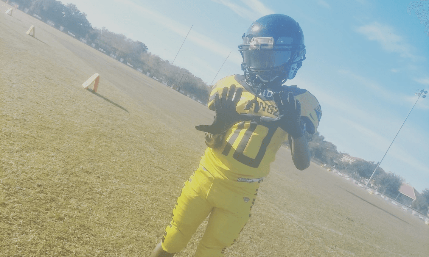 HELP DJ WITH FOOTBALL EQUIPMENT AND REGISTRATION FOR 2023 SEASON 